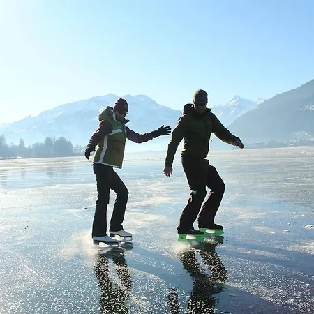 Хостел Junges Zell Am