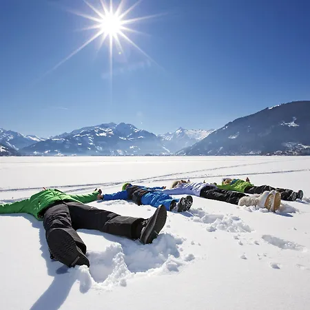 Junges Zell Am Hostel