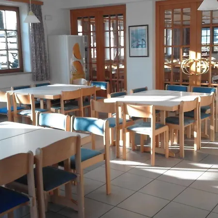 Junges Zell Am Hostel