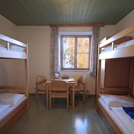 滨湖采尔尤格斯酒店 旅馆