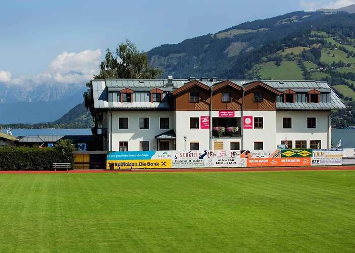 Vandrarhem Junges Zell Am *