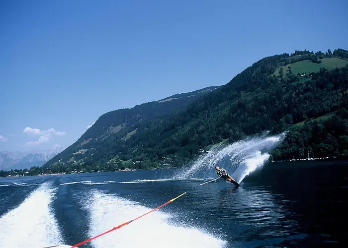 Vandrarhem Junges Zell Am